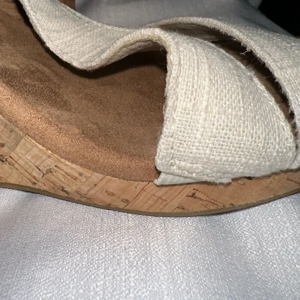 TOMS WOMEN'S CLARISSA WEDGES WHITE  TEXTILE NEW SZ 10 w/dust bag NWOT
